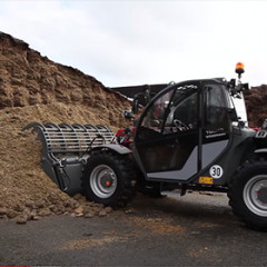 T6027 telehandler in agricultura and in a biogas plant
